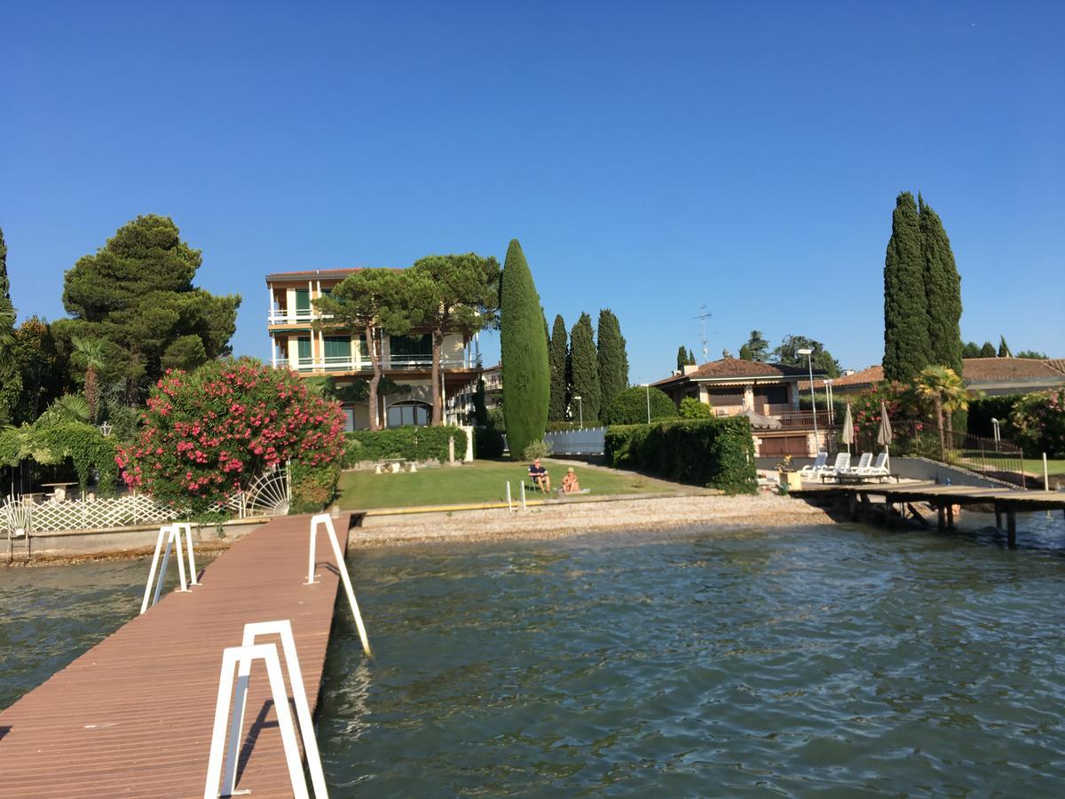 Sunset Apartment Σιρμιόνε Εξωτερικό φωτογραφία