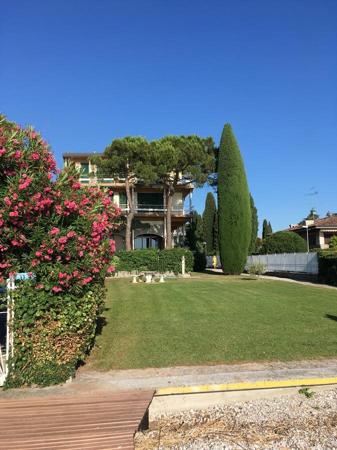 Sunset Apartment Σιρμιόνε Εξωτερικό φωτογραφία